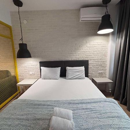 Nyma White Apartments, The Luxury Suites Thessaloniki Buitenkant foto