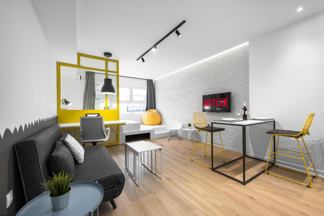 Nyma White Apartments, The Luxury Suites Thessaloniki Buitenkant foto