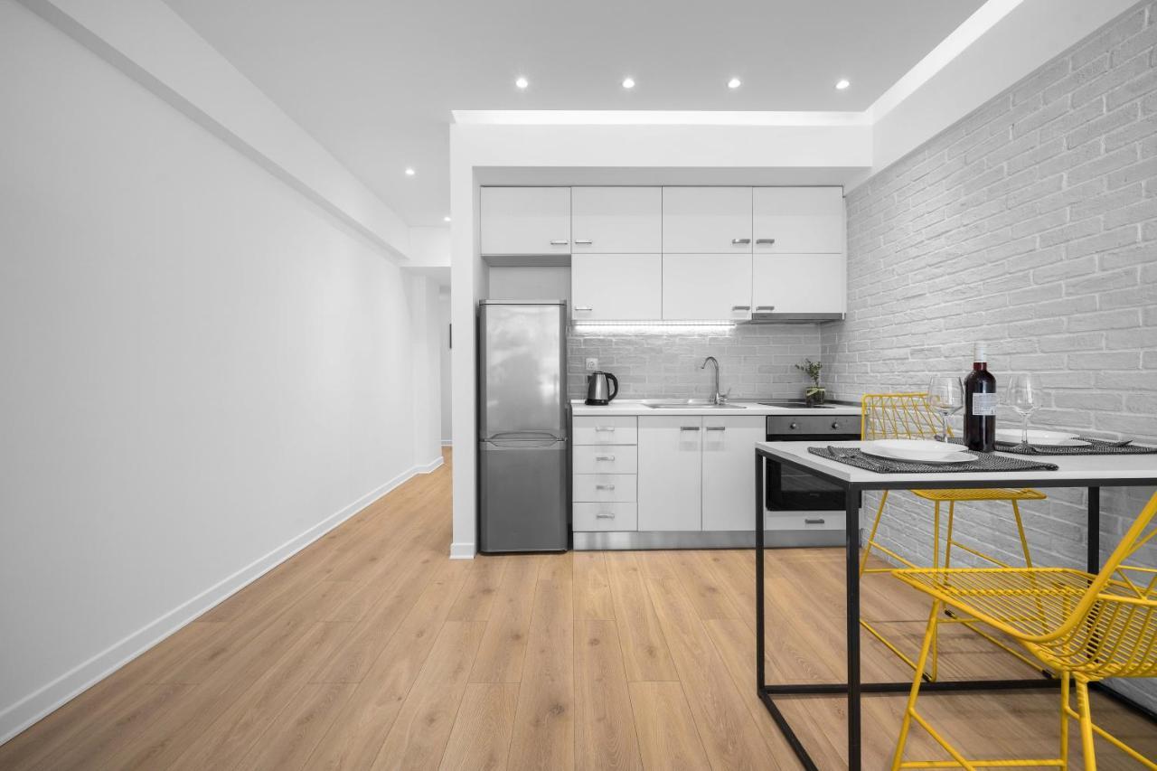 Nyma White Apartments, The Luxury Suites Thessaloniki Buitenkant foto