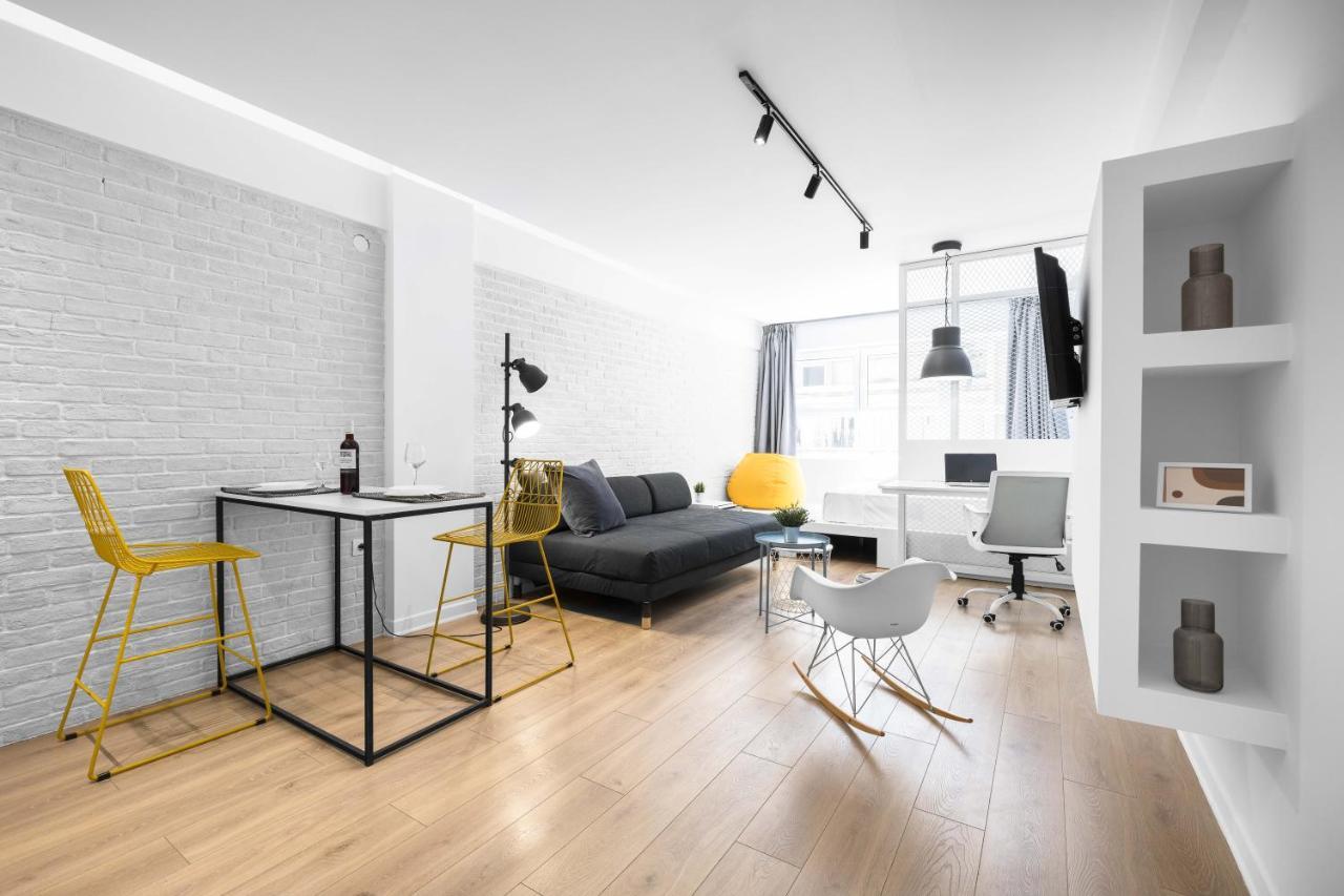 Nyma White Apartments, The Luxury Suites Thessaloniki Buitenkant foto