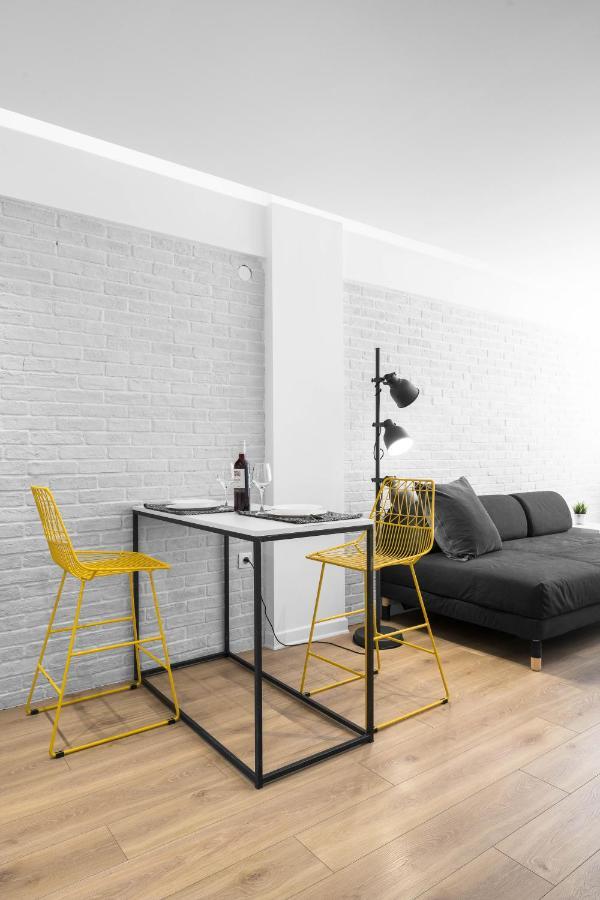 Nyma White Apartments, The Luxury Suites Thessaloniki Buitenkant foto