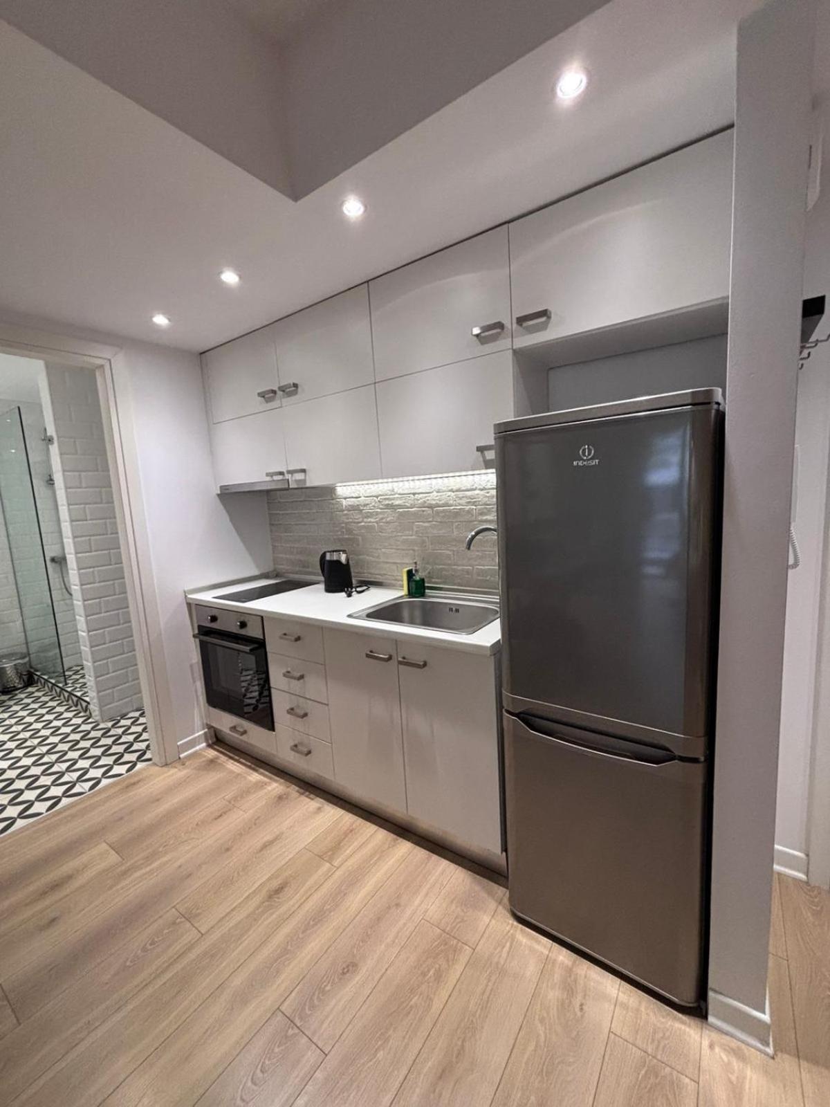 Nyma White Apartments, The Luxury Suites Thessaloniki Buitenkant foto