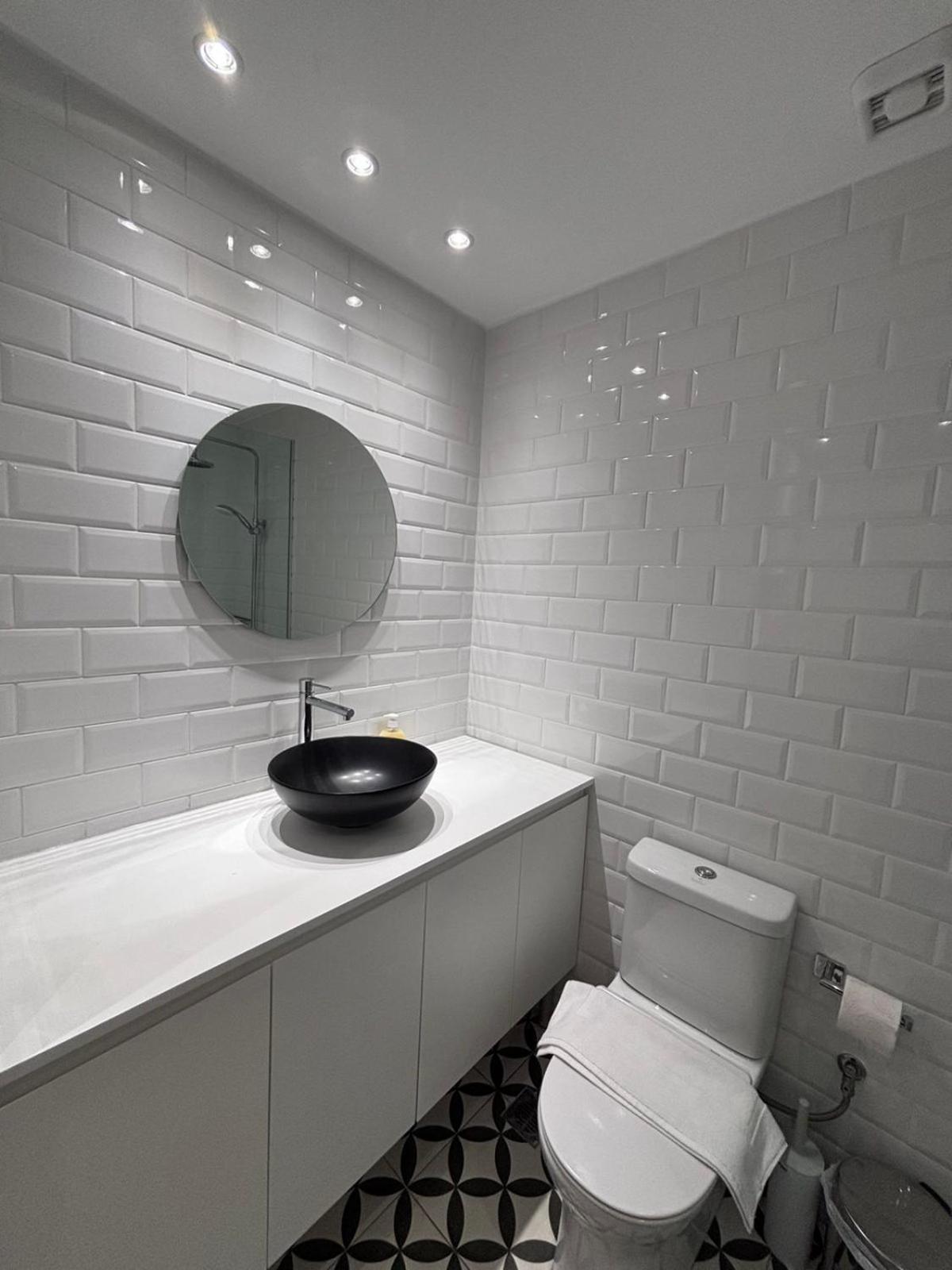 Nyma White Apartments, The Luxury Suites Thessaloniki Buitenkant foto
