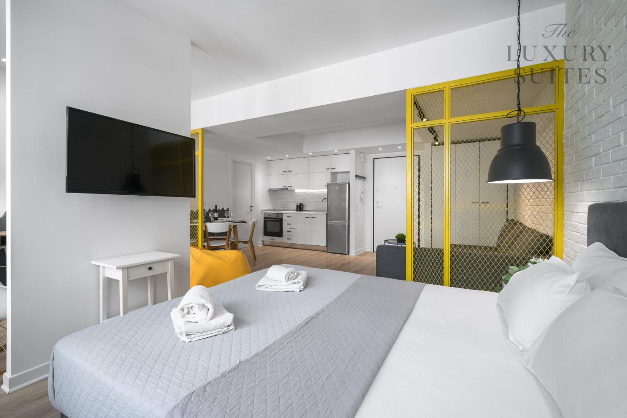Nyma White Apartments, The Luxury Suites Thessaloniki Buitenkant foto