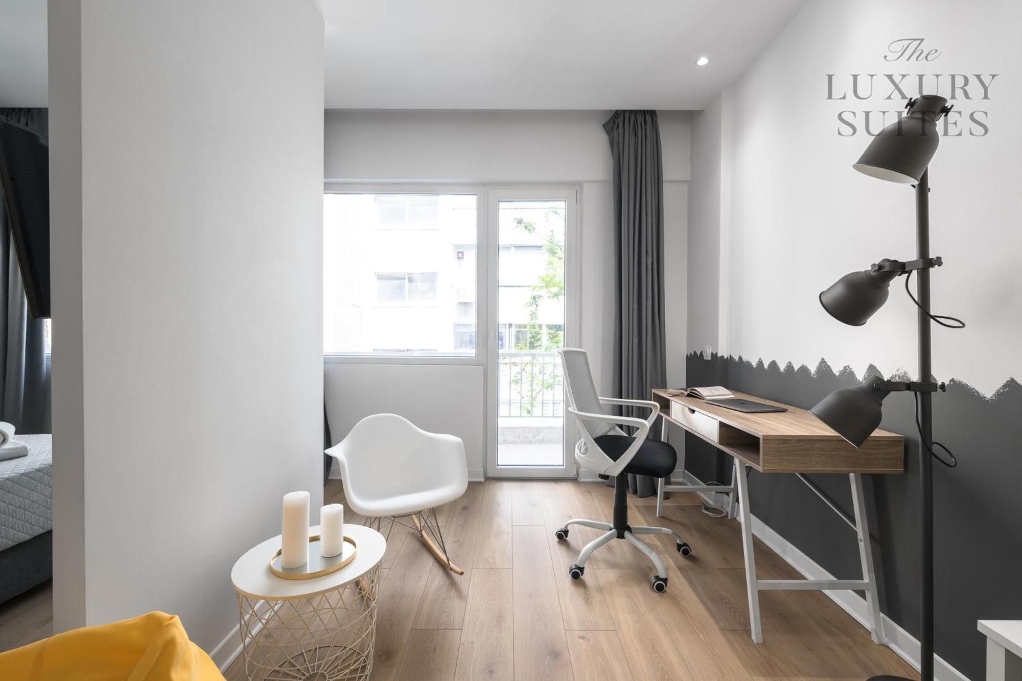 Nyma White Apartments, The Luxury Suites Thessaloniki Buitenkant foto
