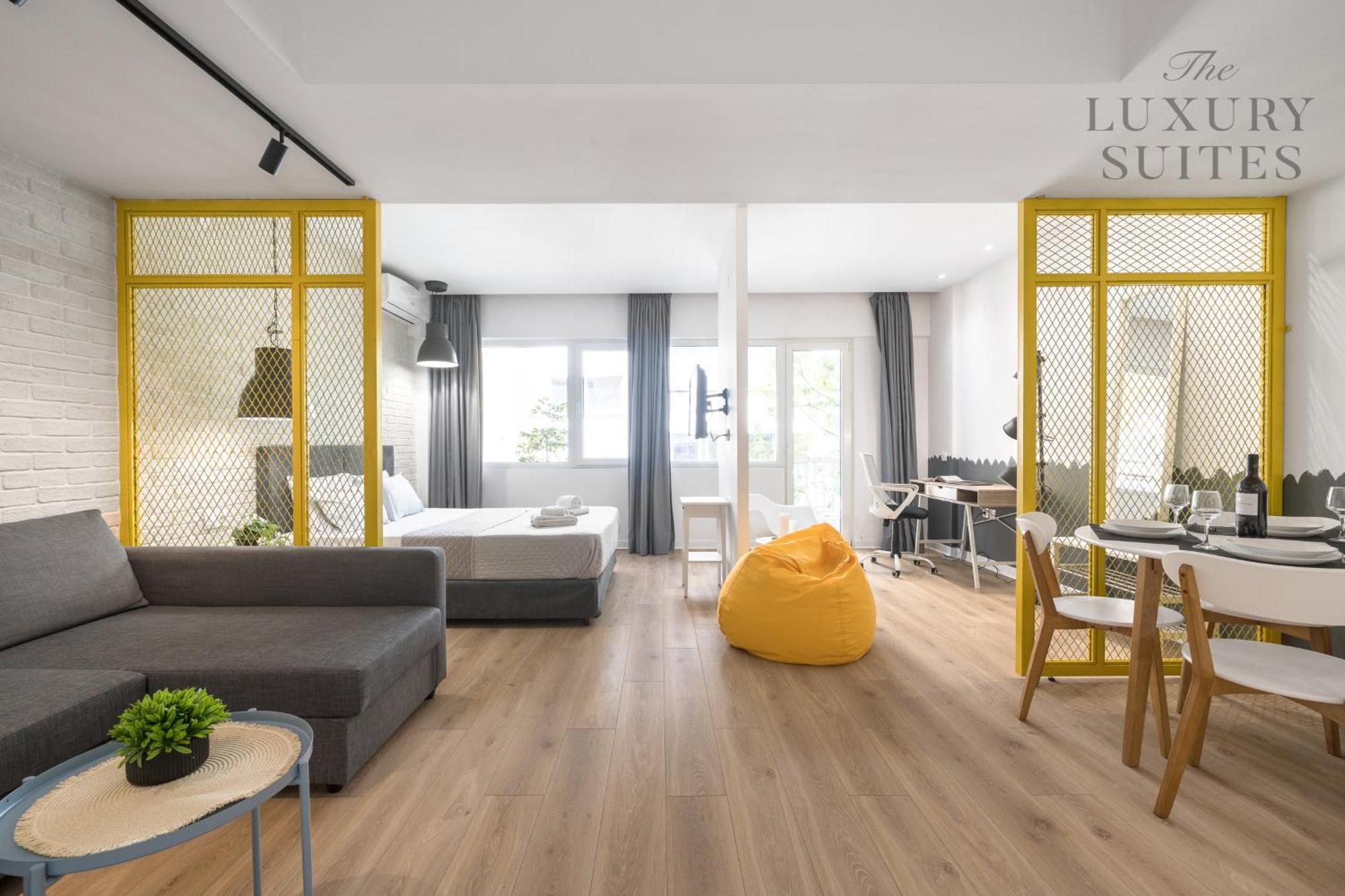 Nyma White Apartments, The Luxury Suites Thessaloniki Buitenkant foto
