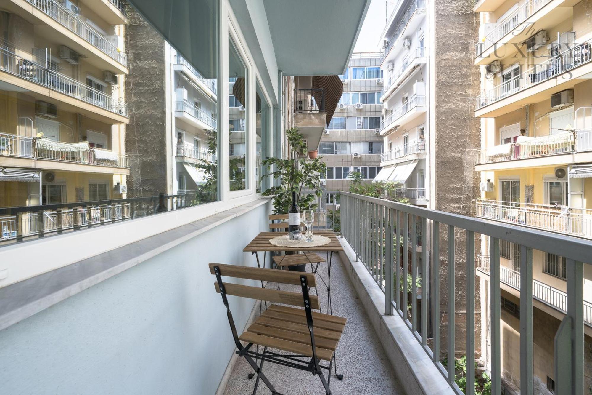 Nyma White Apartments, The Luxury Suites Thessaloniki Buitenkant foto