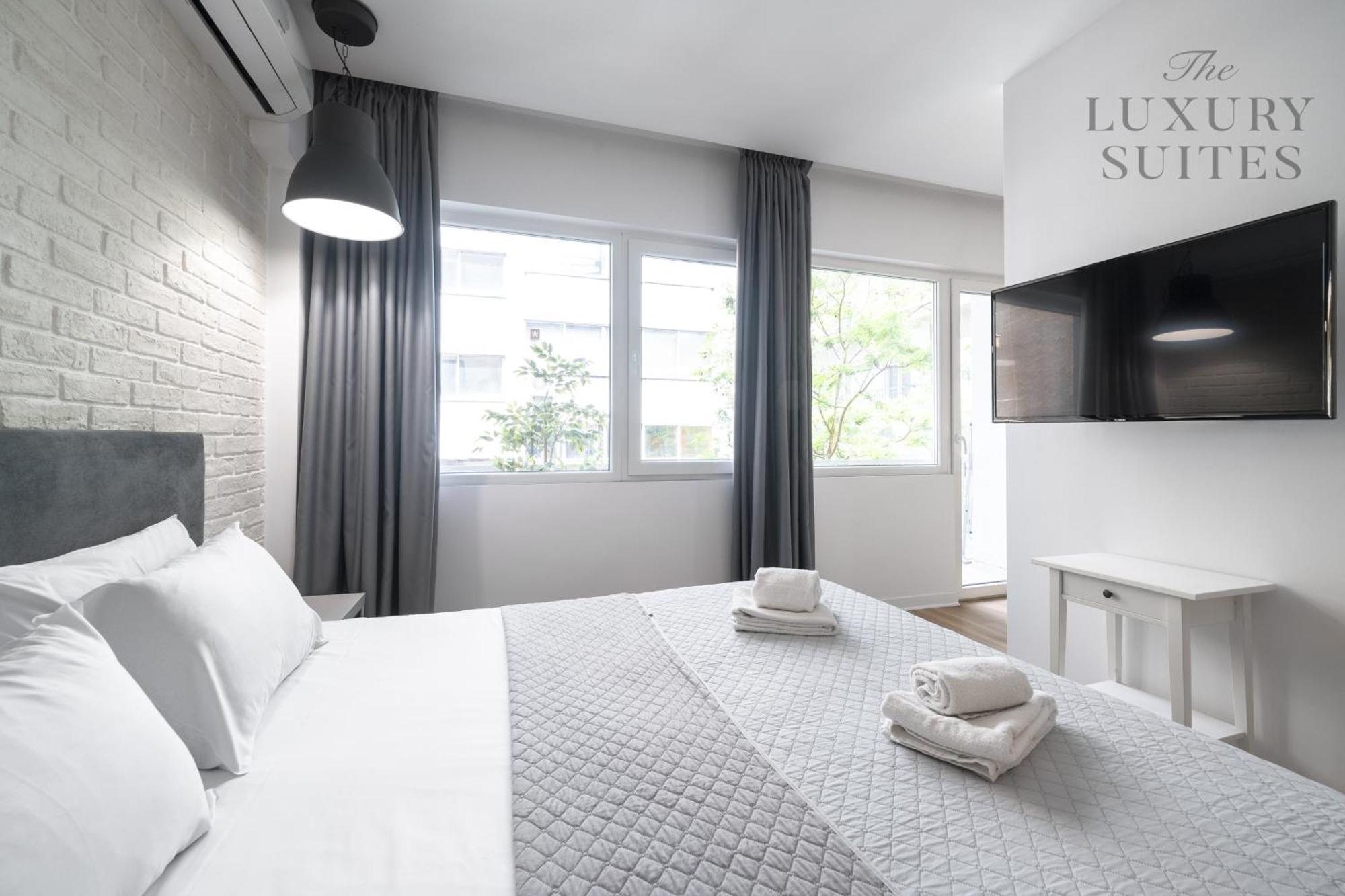 Nyma White Apartments, The Luxury Suites Thessaloniki Buitenkant foto